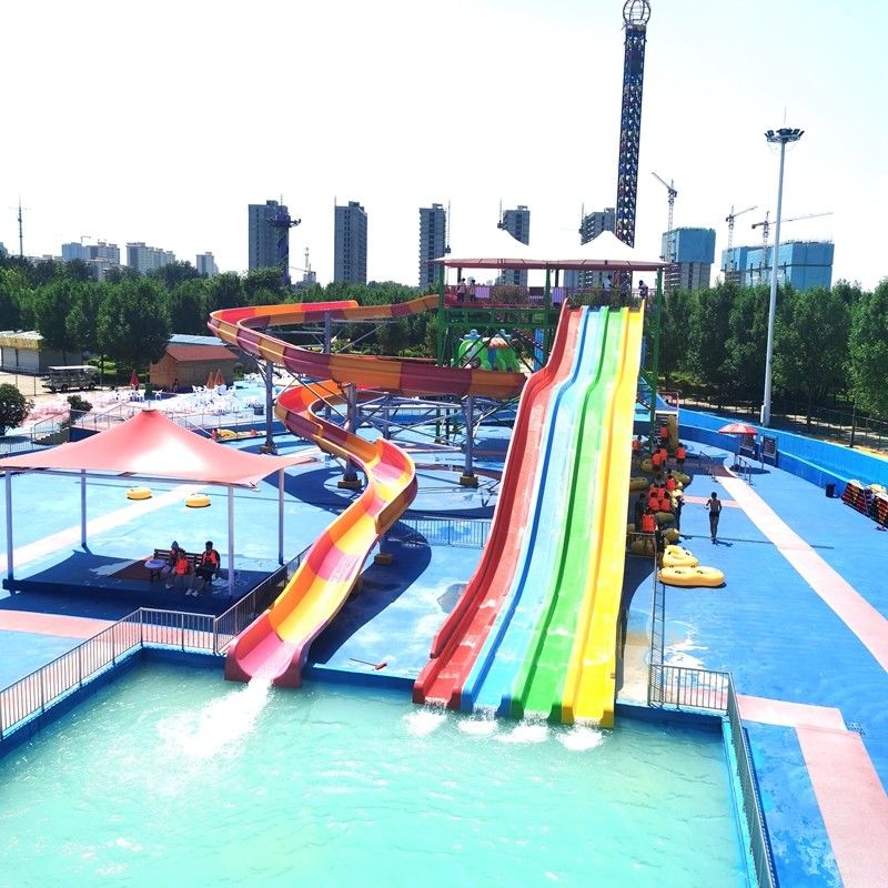 Πολλαπλές λωρίδες Rainbow Water Slide με Custom Design και χρώμα για το Water Park